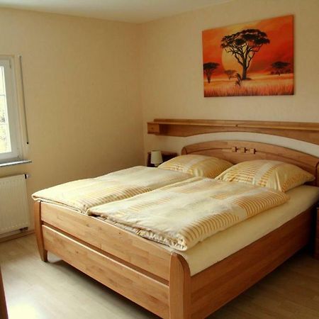 Ferienhaus Hilberath Villa อาเดเนา ภายนอก รูปภาพ